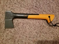 Fiskars Sharpener With X15 Chopping Axe (2.3 lbs) with 23.5 Handle